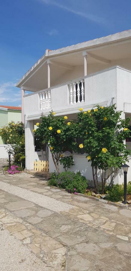 Apartments Mas-Rafaj Вир Экстерьер фото